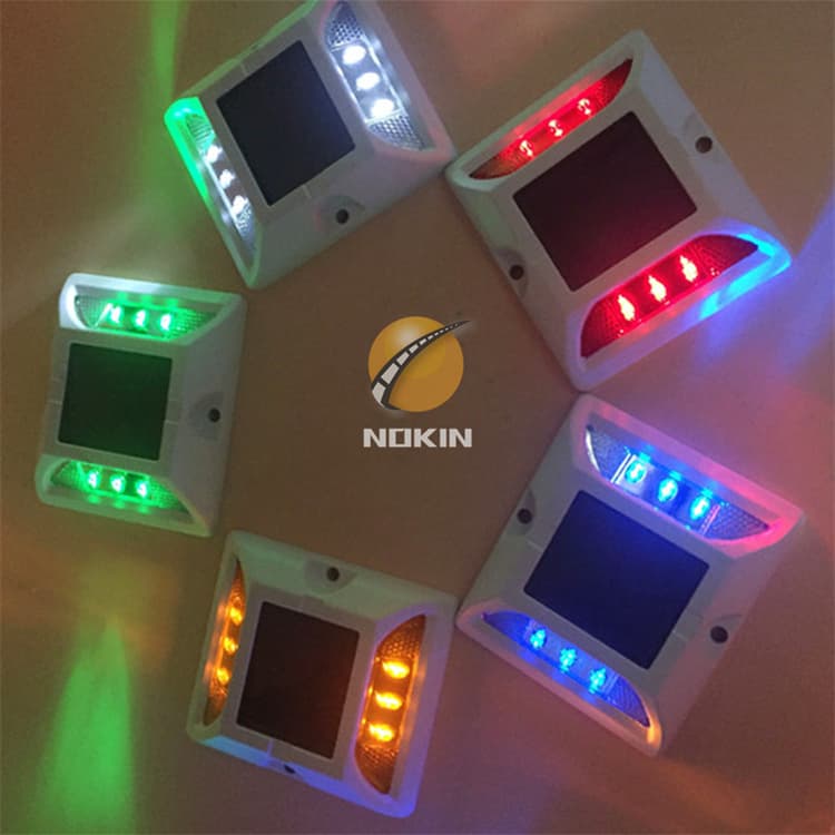 Solar Road Studs Manufacturers