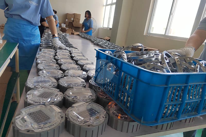 solar pavement marker bike path national standard cast aluminum reflective