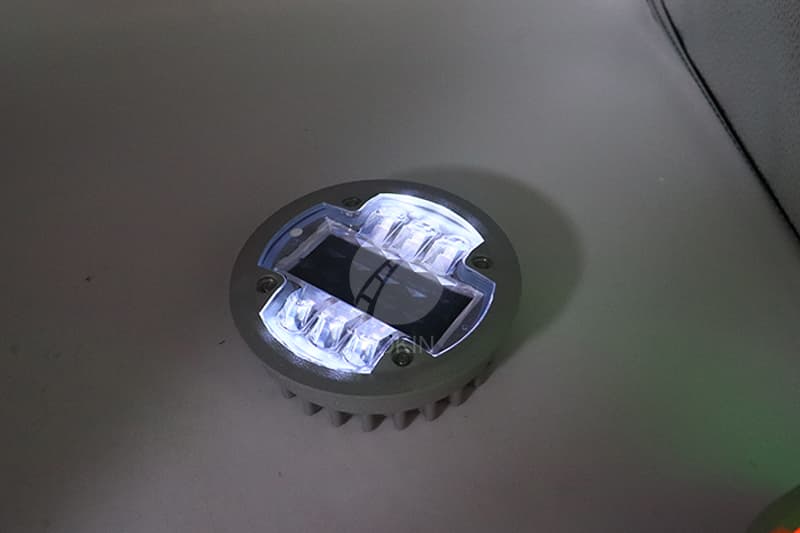 pavement solar marker truck national standard cast aluminum reflective