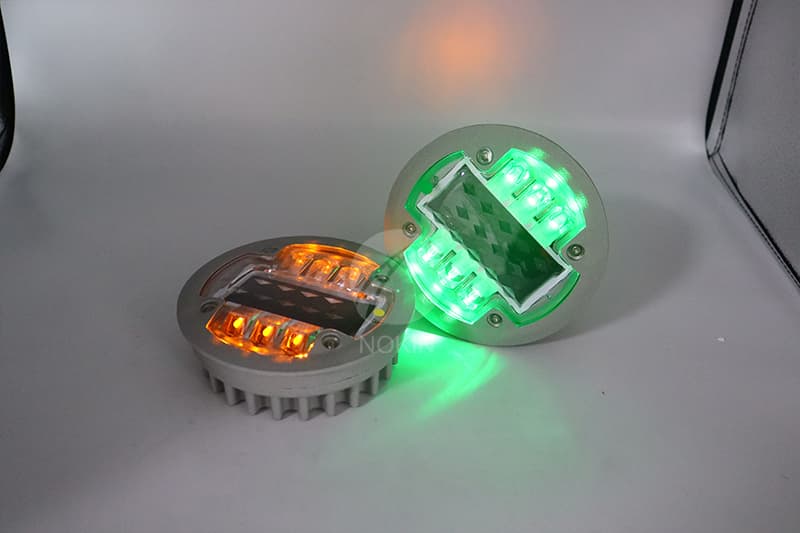 Depressible Metal Solar Road Studs Motorway Cats Eyes Road Markings Device for Safety Driving