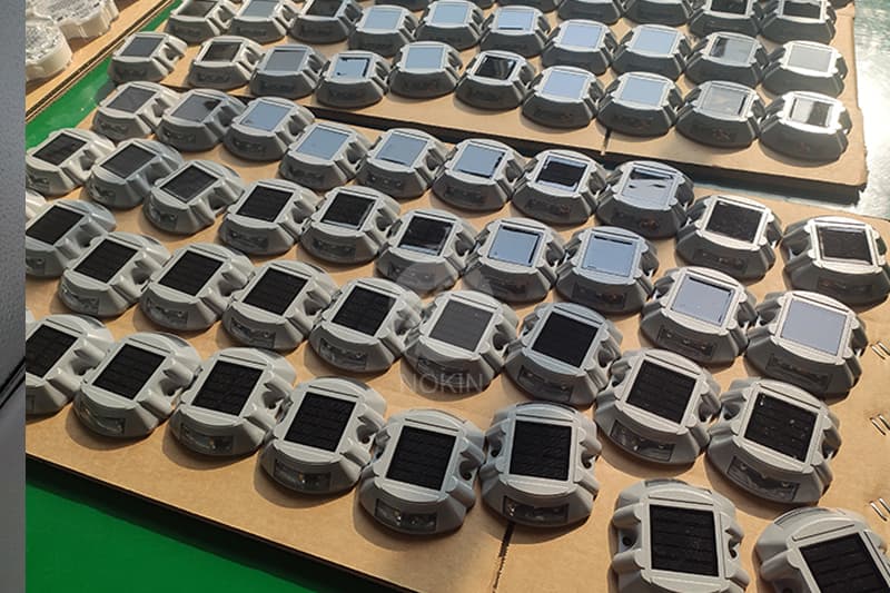 solar road stud pavement light expressway tempered glass