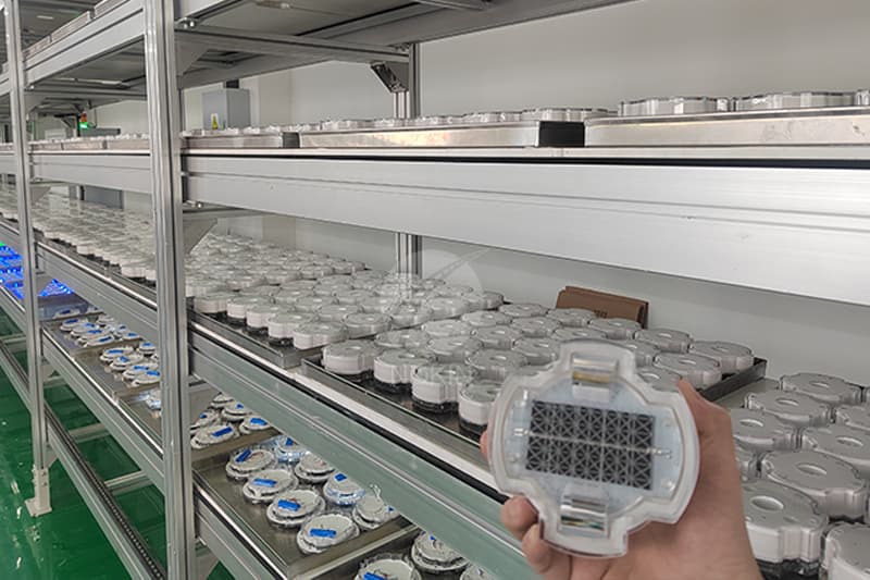 solar road stud reflector port tempered glass