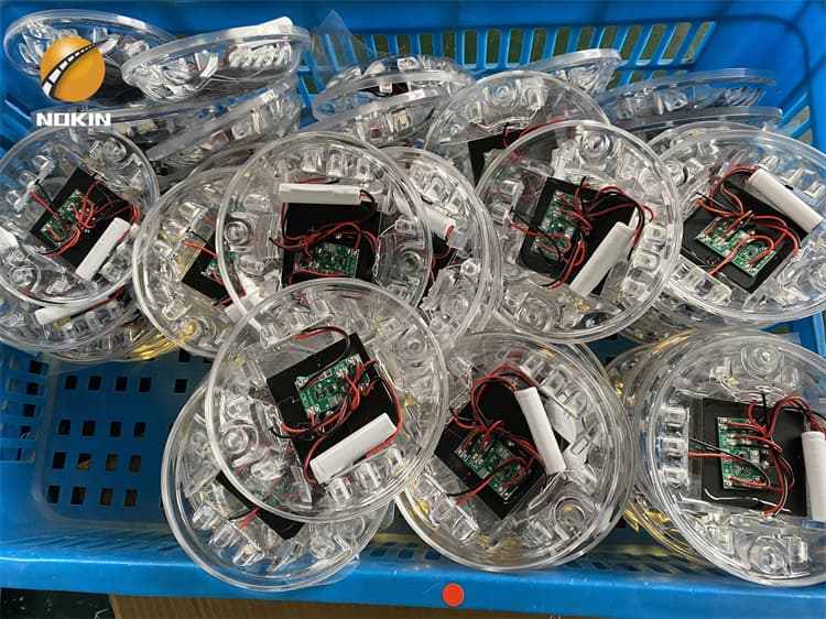 NOKIN Waterproof Solar Road Stud For Parking Lot