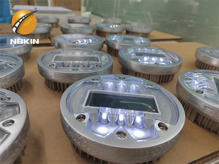 Solar-Powered Active Road Studs