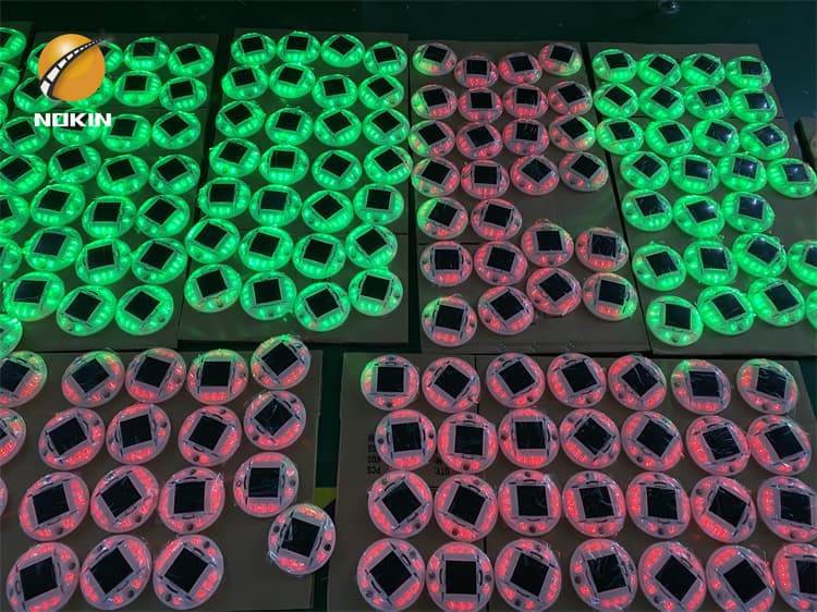 solar road reflectors for traffic safety