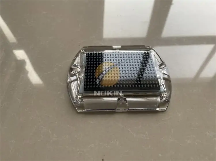 Super Ultra-Thin Solar Road Stud Light