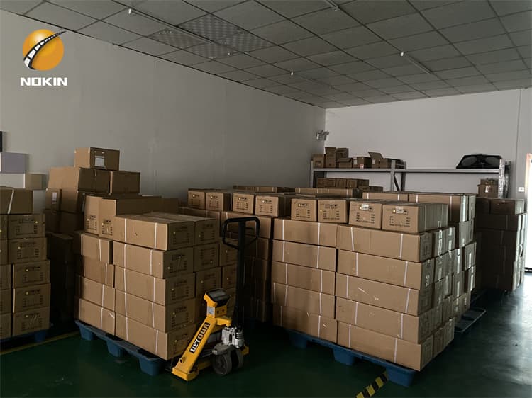 Packaging and delivery of solar road stud lights