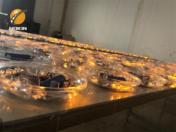 360 Degree Reflective Solar Road Stud Bridge Warning Stud