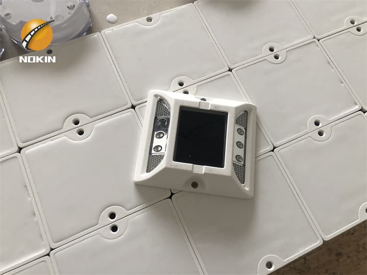 Cast Aluminum Solar Cat Eyes Amber Warning Stud