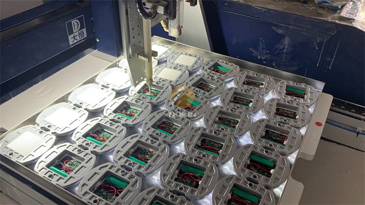 Horseshoe Motorway Road Studs Reflector With Shank