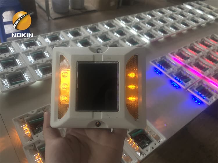 Square Reflective Solar Road Stud Airport Road Marker