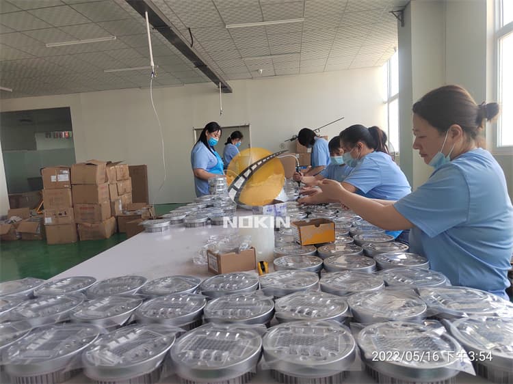 Aluminum Solar Cat Eyes Red Road Pavement Markers