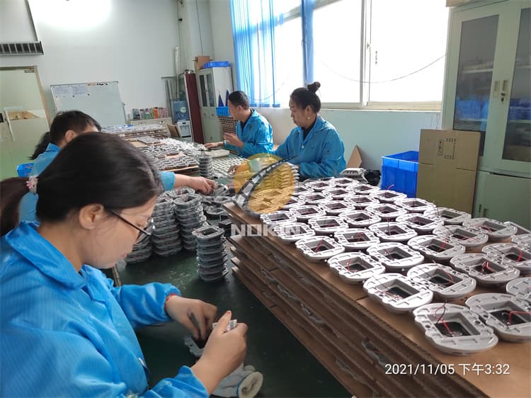 NOKIN Solar Motorway Studs Light On Discount