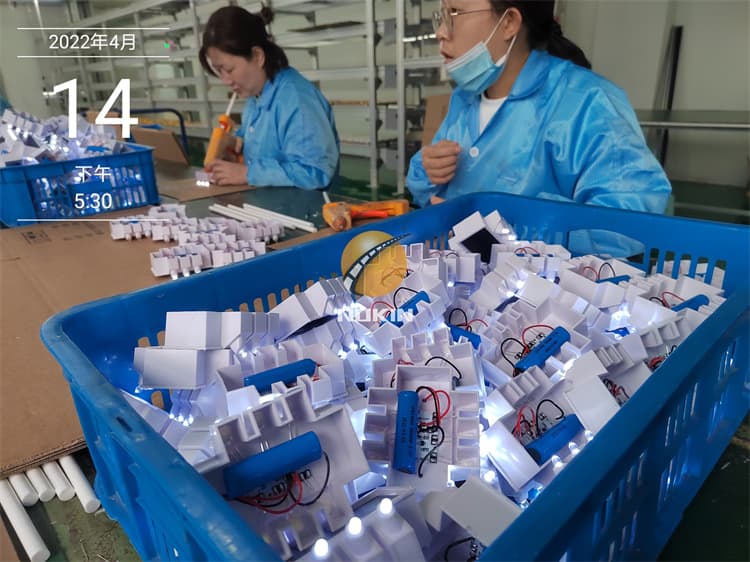 OEM CEramic Solar Road Stud Supplier In China