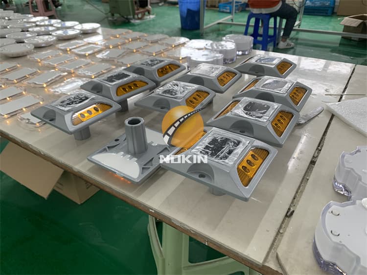 Solar Cat Eyes Road Stud Flashing For Truck