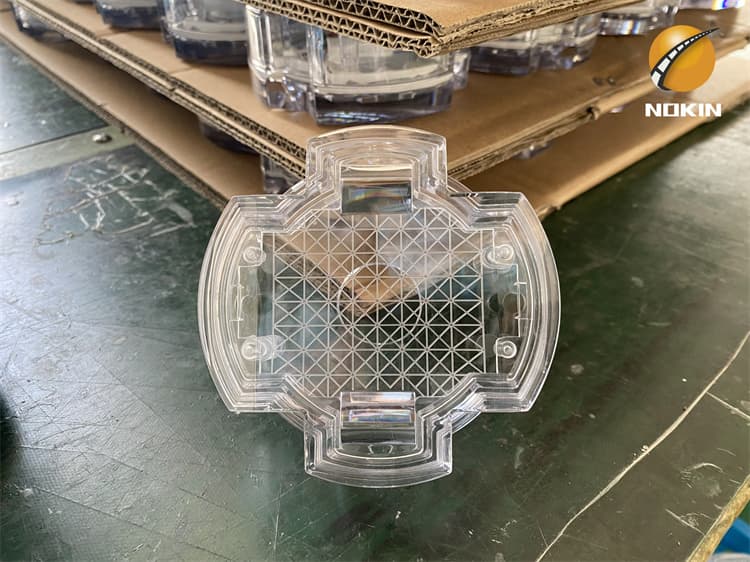 Solar Powered Motorway Road Studs Supplier