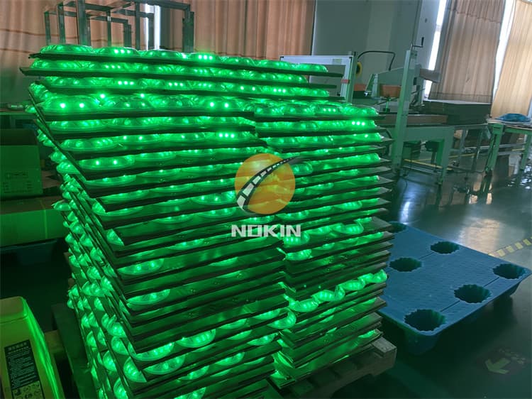 Solar Road Studs Rate Compressive 20T