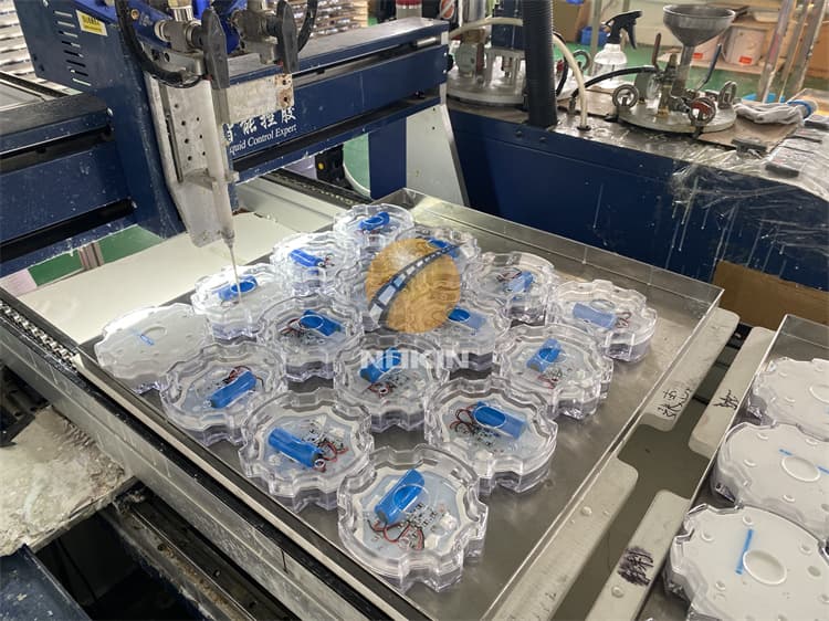 Cast Aluminum Solar Led Road Stud With 6 Safety Locks