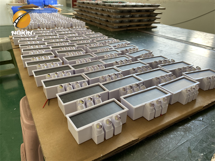 Embedded White Solar Road Stud Manufacturer