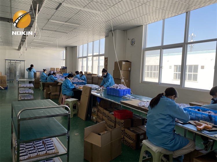 Heavy Duty Plastic Solar Road Stud Supplier In South Africa