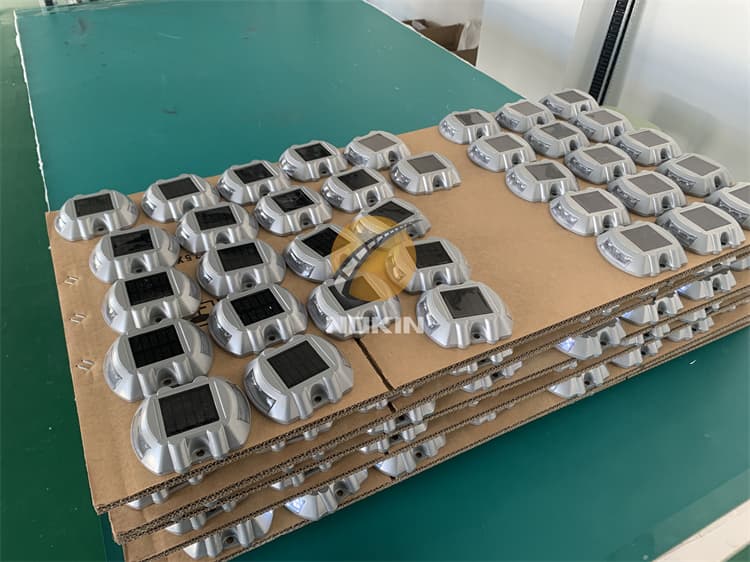 Solar Cat Eyes Constant Bright For Expressway