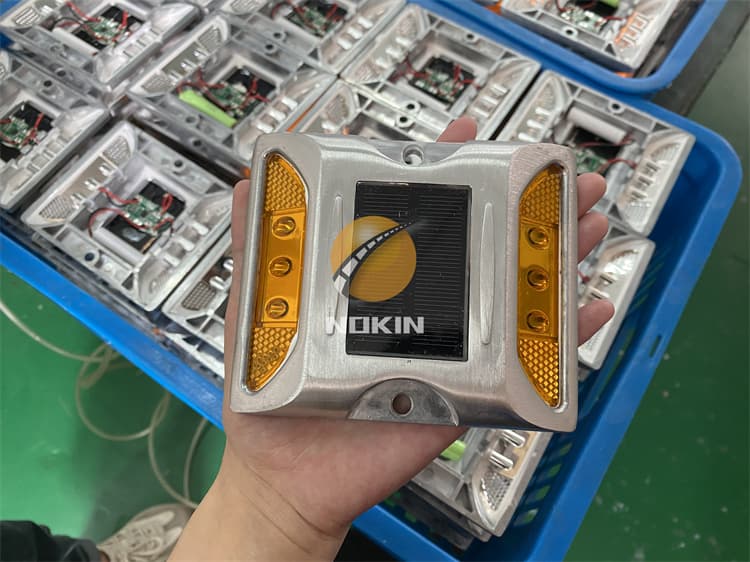 Solar Cat Eyes Flashing For City Road