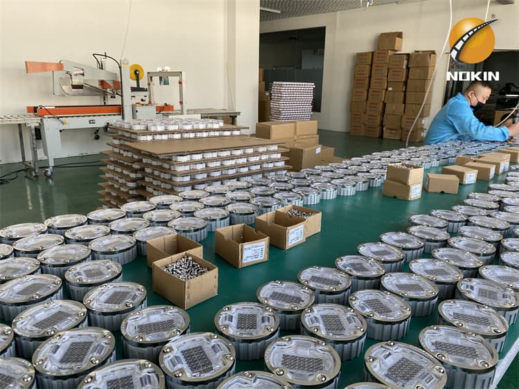 Aluminum Round Truck Solar Road Stud Supplier