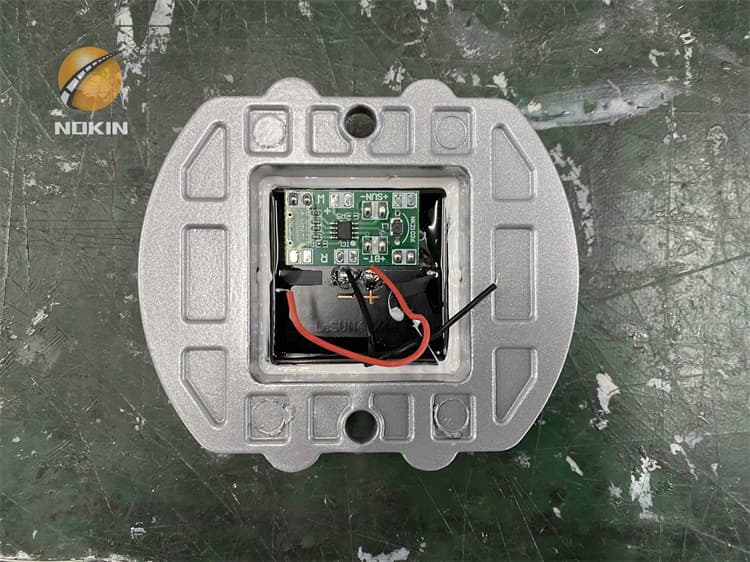 Horseshoe Freeway Solar Road Stud Manufacturer