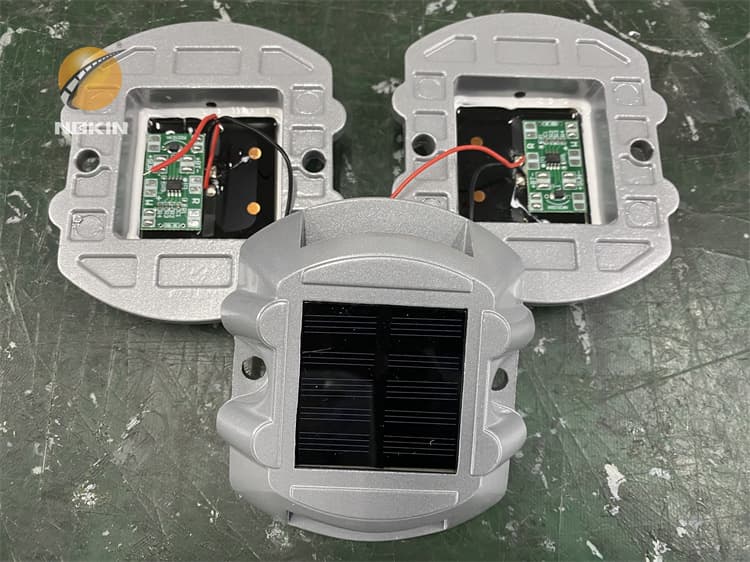 Horseshoe Pedestrian Solar Road Stud Factory