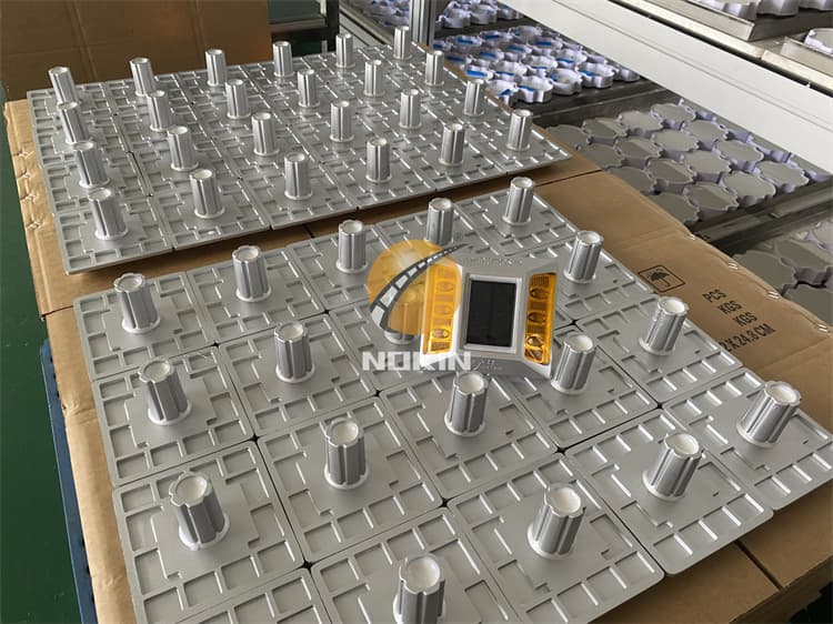 Customize Aluminum Road Stud Price Freeway