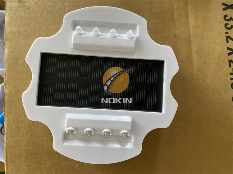 Embedded Aluminum Road Stud Price Park