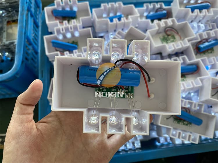 Highway Solar Aluminum Road Stud For Sale