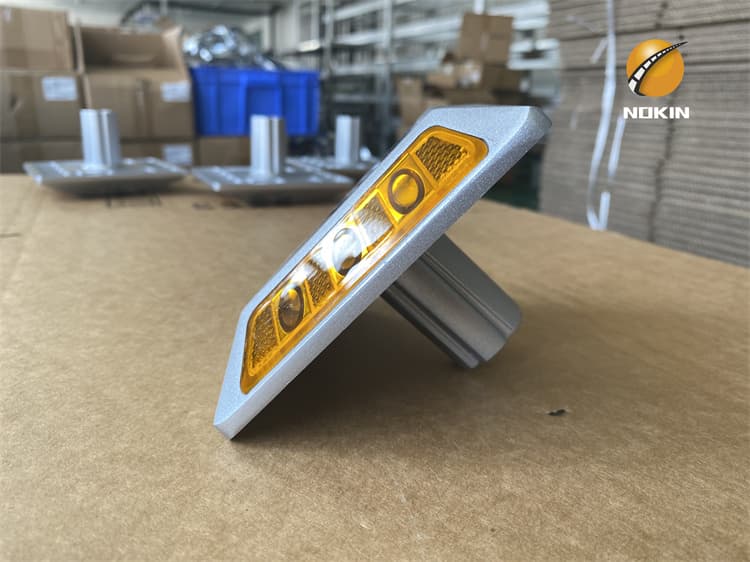 Installation Aluminum Road Stud On Discount Motorway