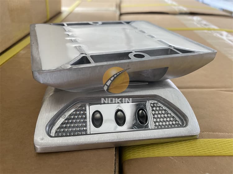 ROHS Aluminum Road Stud On Discount Truck