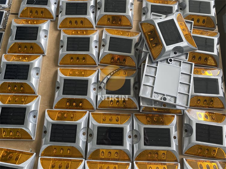 Internally Illuminated Cat Eyes Road Stud Light Philippines