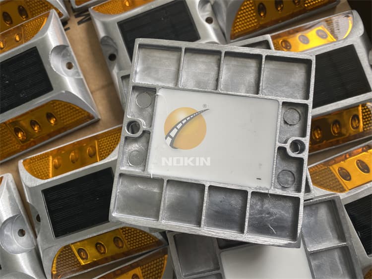 Internally Illuminated Cat Eyes Road Stud Light Philippines