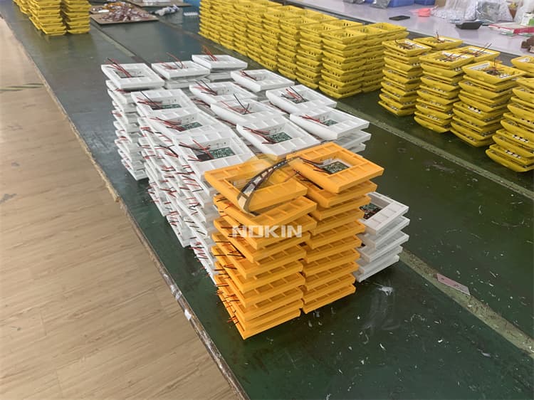 Plastic Solar Road Stud Supplier Singapore
