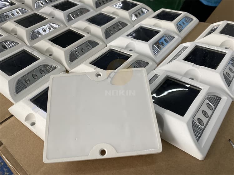 Square City Road Solar Road Stud Supplier