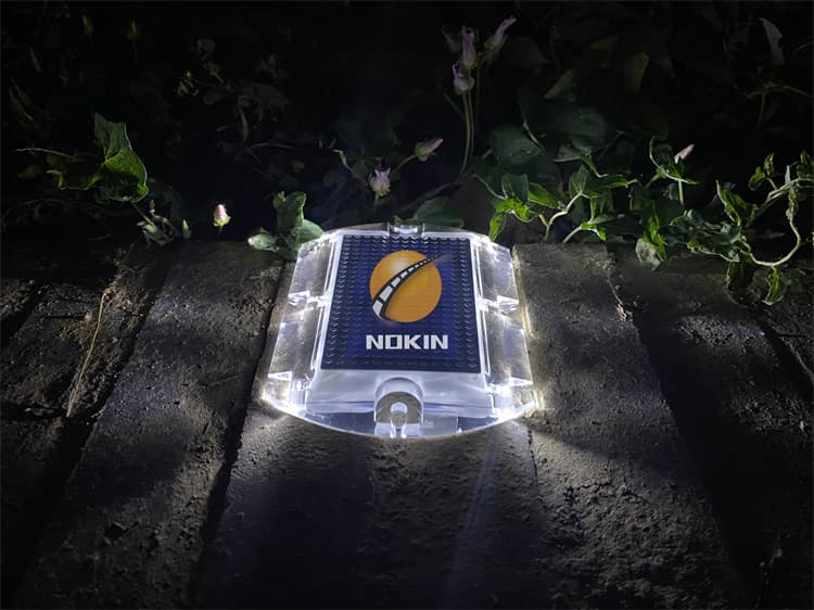 Solar Cat Eyes Blinking For Parking Lot