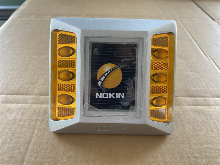 Synchronized Led Solar Road Stud Road Marker