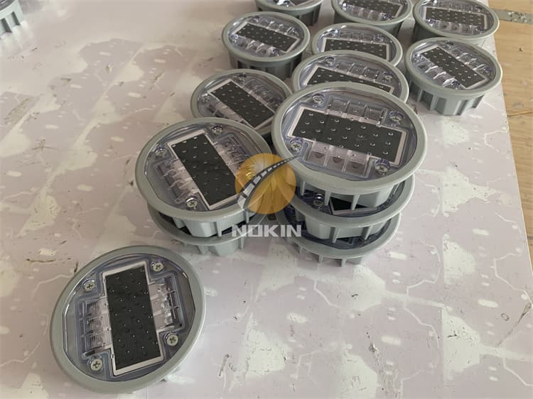 Round Solar LED Road Stud Lights For Walkway